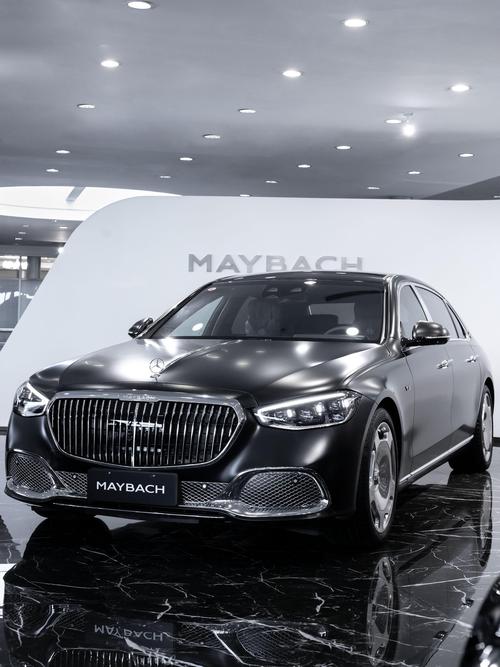 成都103岚图汽车的售后服务让用户无忧出行，迈巴赫未来的豪华车趋势